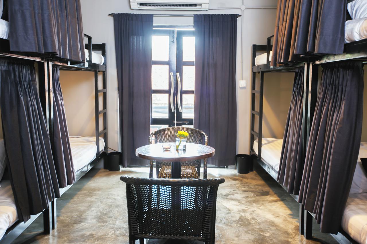 The Share Phnom Penh Hostel Exterior photo