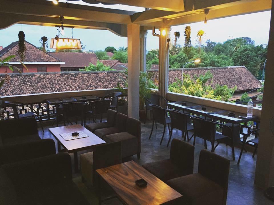 The Share Phnom Penh Hostel Exterior photo